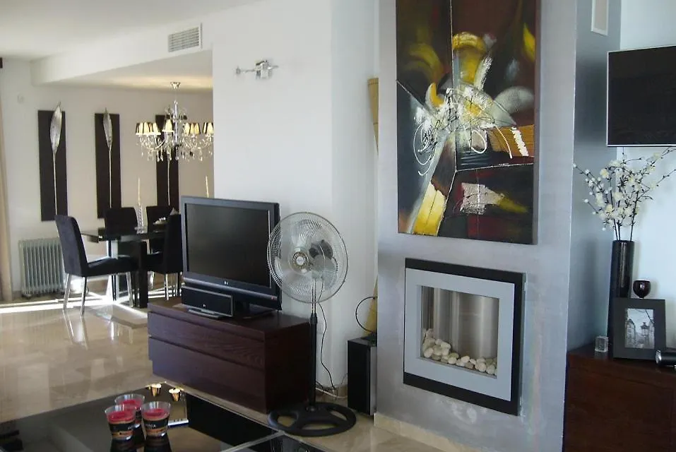 Lovely 3 Bed Ground Floor Corner Apartment In Prestige Complex La Cala De Mijas